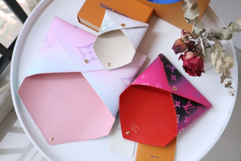 Louis Vuitton Clutch Bags